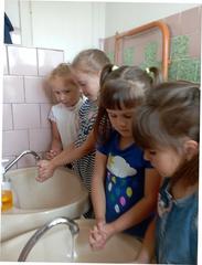 О проведении в г.п. Зельва районной акции «Чистые руки» 